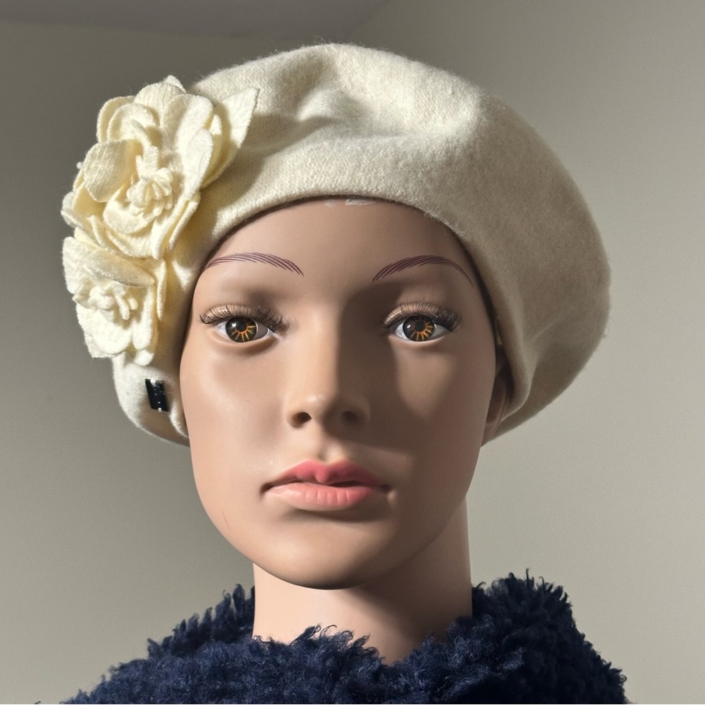 Betmar New York Ivory Wool Beret Floral Appliqué One Size Women’s Hat
